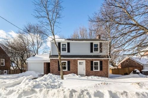 11 Winter St, Dedham MA  exterior