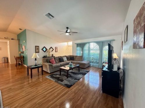 3805 1st Ter, Cape Coral, FL 33991-7648