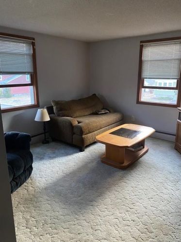 1 Hotchkiss St, Kensington CT  06037-2167 exterior