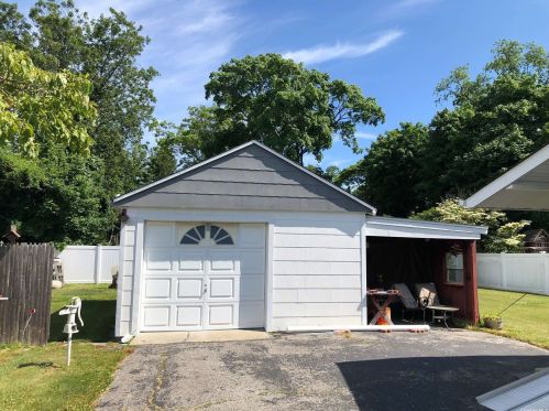 91 Pine St, Islip Manor NY  11751-2228 exterior