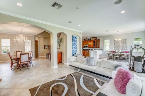 12462 Aviles Cir, West Palm Beach, FL 33418-8992