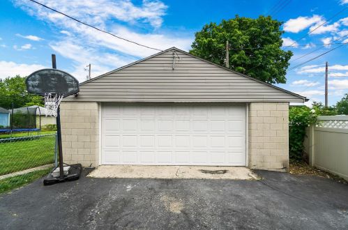 3962 La Rosa Ct, Darbydale OH  43123-2814 exterior