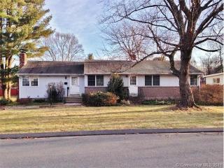 4 Olson Dr, Vernon, CT 06066-3515
