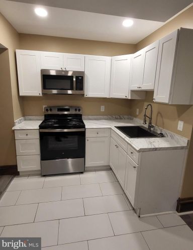 119 Locust St, Harrisburg, PA 17101-1413