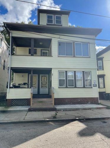288 Swan St, Providence, RI 02905-2112