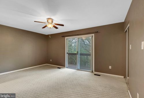 3102 Sapphire Ct, Wilmington DE  19810-2241 exterior