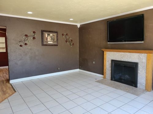 2661 Stanley Ave, Anaheim CA  92801-4950 exterior