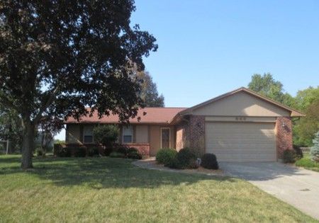 307 Rankin Dr, Englewood, OH 45322-1223