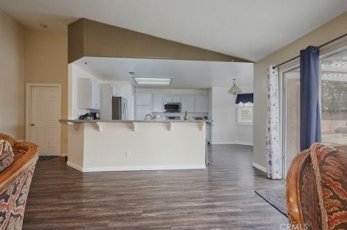 9985 Appleton St, Victorville CA  92392-1967 exterior