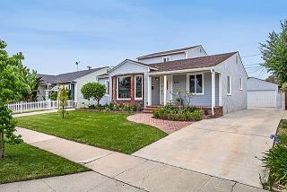 3213 Silva St, Lakewood, CA 90712-3013