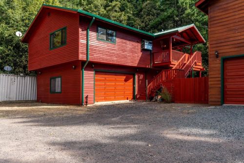 4116 Blackhawk Dr, Willits CA  95490-8777 exterior