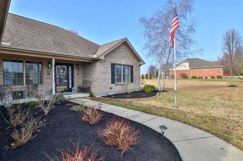 3704 Red Fox Run, Franklin OH  45005-9734 exterior