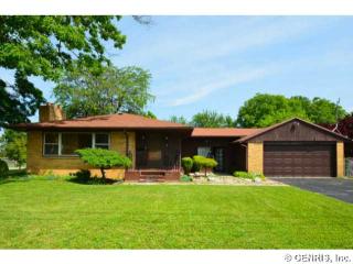 8 Buonomo St, Rochester, NY 14621-2614