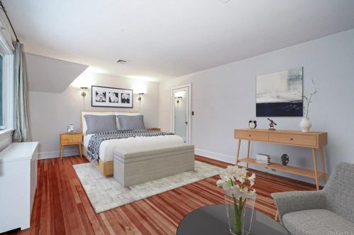 23 Lewis Ave, Hartsdale NY  10530-2803 exterior