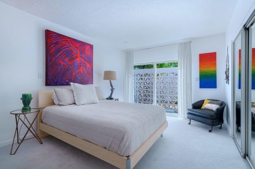 1848 Sandcliff Rd, Palm Springs CA  92264-4844 exterior
