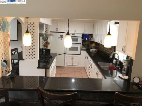 1480 Almeria Dr, Hayward, CA 94544-6206
