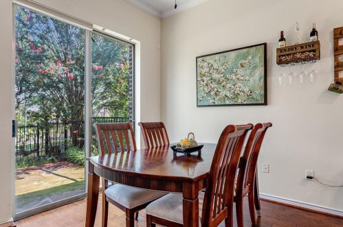 1224 Lake Pointe Way, Richardson TX  75080-8409 exterior