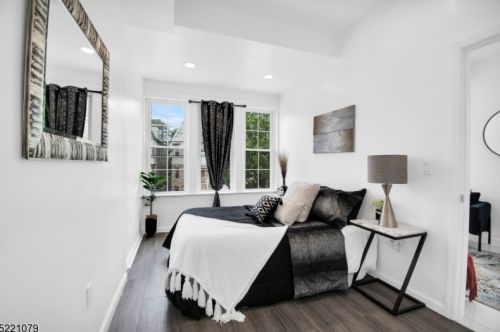 1084 Grove St, Irvington NJ  07111-4123 exterior