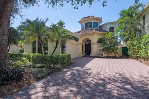 7935 Vizcaya Way, Naples, FL 34108-7704