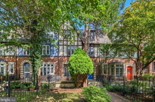 3543 16th St, Washington, DC 20018-2301