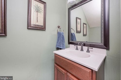 206 Steeplechase Ct, West Deptford NJ  08096-6804 exterior