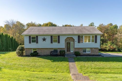 19 Luelann Dr, Marlborough, NY 12542-5612