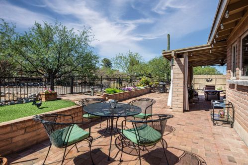 12560 Arbor Vista Blvd, Tucson AZ  85749-8694 exterior