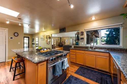 2691 Coyote Rd, Willits CA  95490-9034 exterior