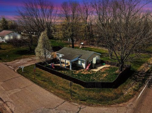 12 King Ave, Pataskala, OH 43062-9508
