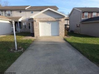 305 Olympic Ln, White Hall, WV 26554-7977