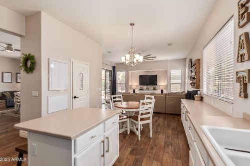 712 Ebony Way, Chandler AZ  85248-4445 exterior