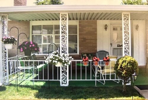 106 Parma Dr, Pittsburgh, PA 15209-1528