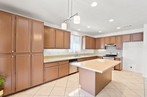 245 San Remo Ave, San Jacinto CA  92582-3082 exterior