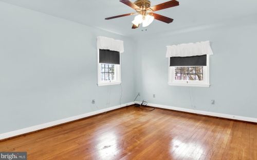 4033 Grn St, Harrisburg PA 17110-1622 exterior