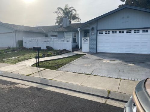 226 Oregon St, Ripon CA  95366-2145 exterior