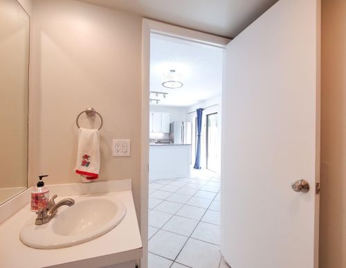 2502 25 Ln, West Palm Beach FL  33418-3572 exterior