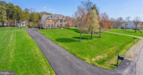 8203 Arrowleaf Turn, Gainesville, VA 20155-2028