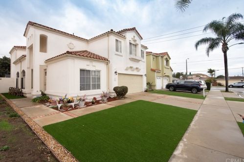 308 Palm Ct, Long Beach, CA 90745-3100