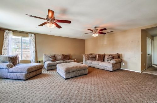 34121 Camelina St, Lake Elsinore CA  92532-2958 exterior
