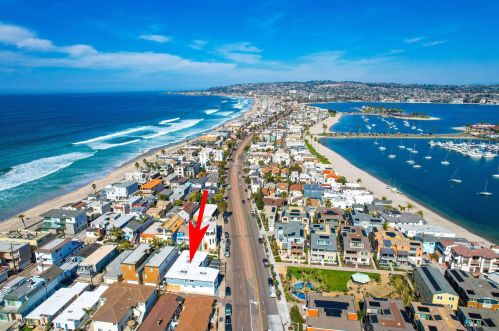 3314 Mission Blvd, San Diego, CA 92109-7600