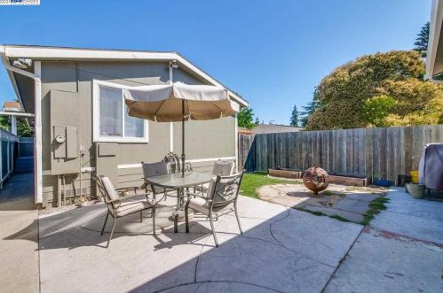 503 Willow Ave, Hayward CA  94541-2424 exterior