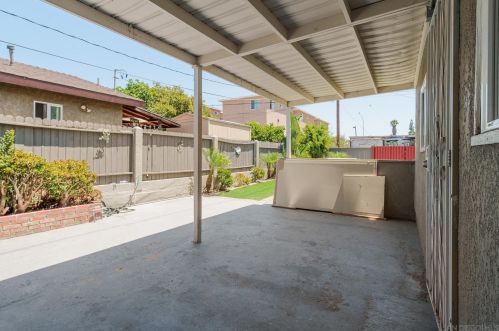 3257 L St, San Diego CA  92102-4332 exterior