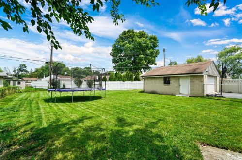 3962 La Rosa Ct, Darbydale OH  43123-2814 exterior