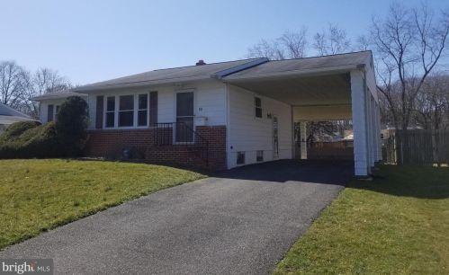 16 Stevens Ave, New Castle, DE 19720-4047