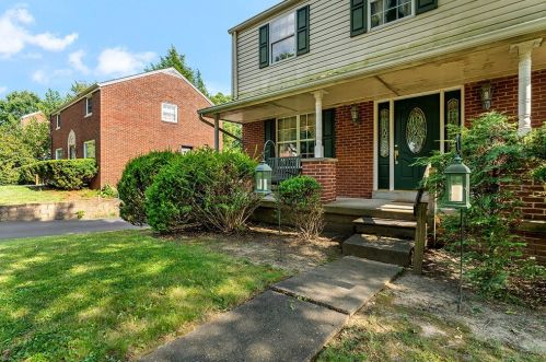 221 Morewood Rd, Glenshaw, PA 15116-2046
