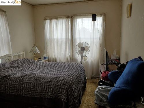 2518 Havenscourt Blvd, Oakland, CA 94605-1935