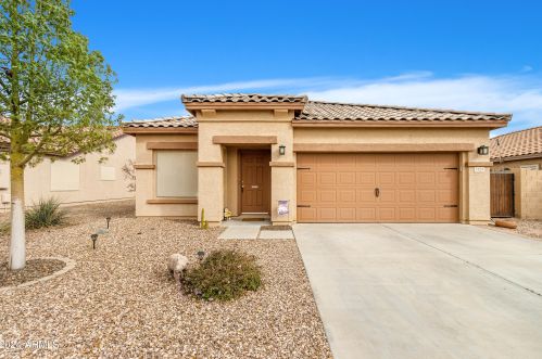 1828 Parkside Ln, Casa Grande, AZ 85122-5136
