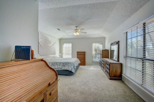 438 Starview Ln, Georgetown TX 78628-3832 exterior