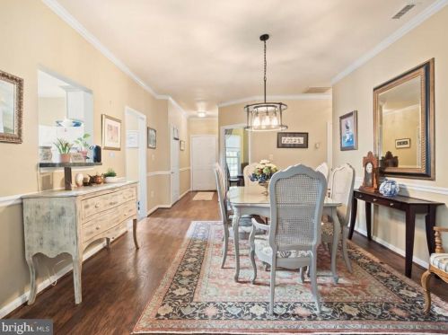 500 Wordsworth Cir, Purcellville VA  20132-3183 exterior