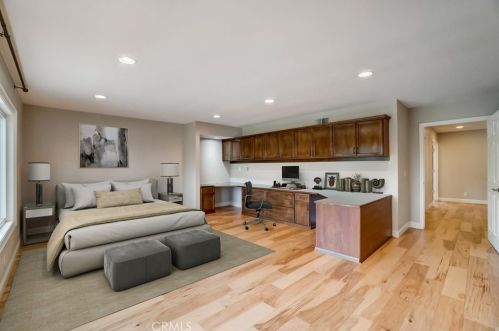 12 Christamon, Irvine CA 92620-1829 exterior